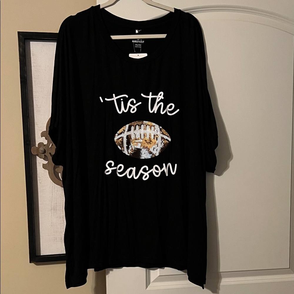 Black Graphic Women's Tunic Top